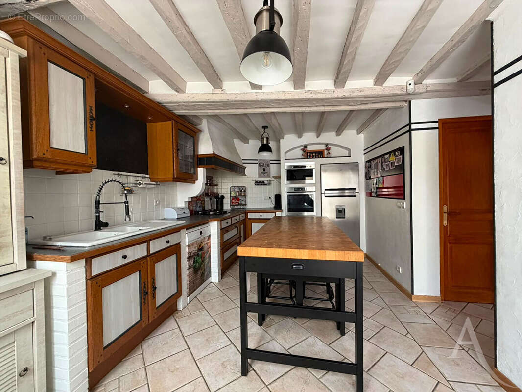 Maison à FONTENAY-MAUVOISIN