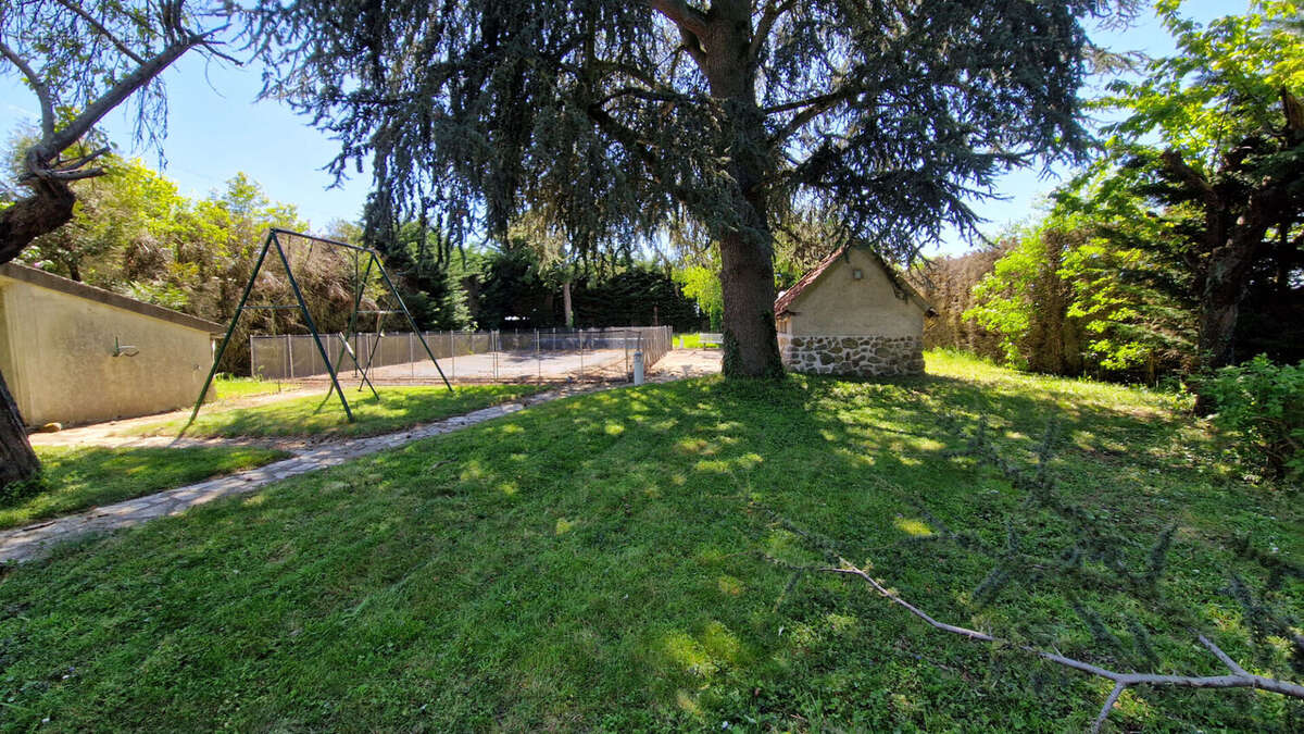 NOZAY - Propriété exceptionnelle et rare de 7 et 8 pièces de 248 m² habitable sur terrain clos de 2144 m² + dépendances de 80 m² - photo 5