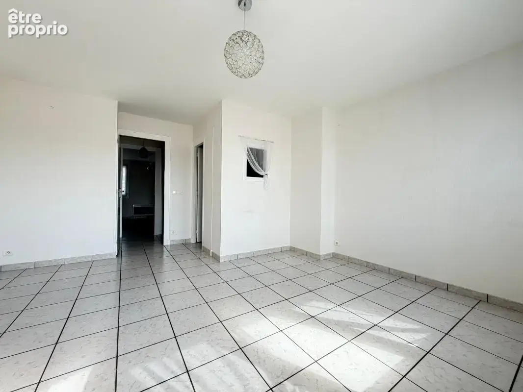 Bel Appartement 2 Pièces + Parking en Centre ville - photo 4