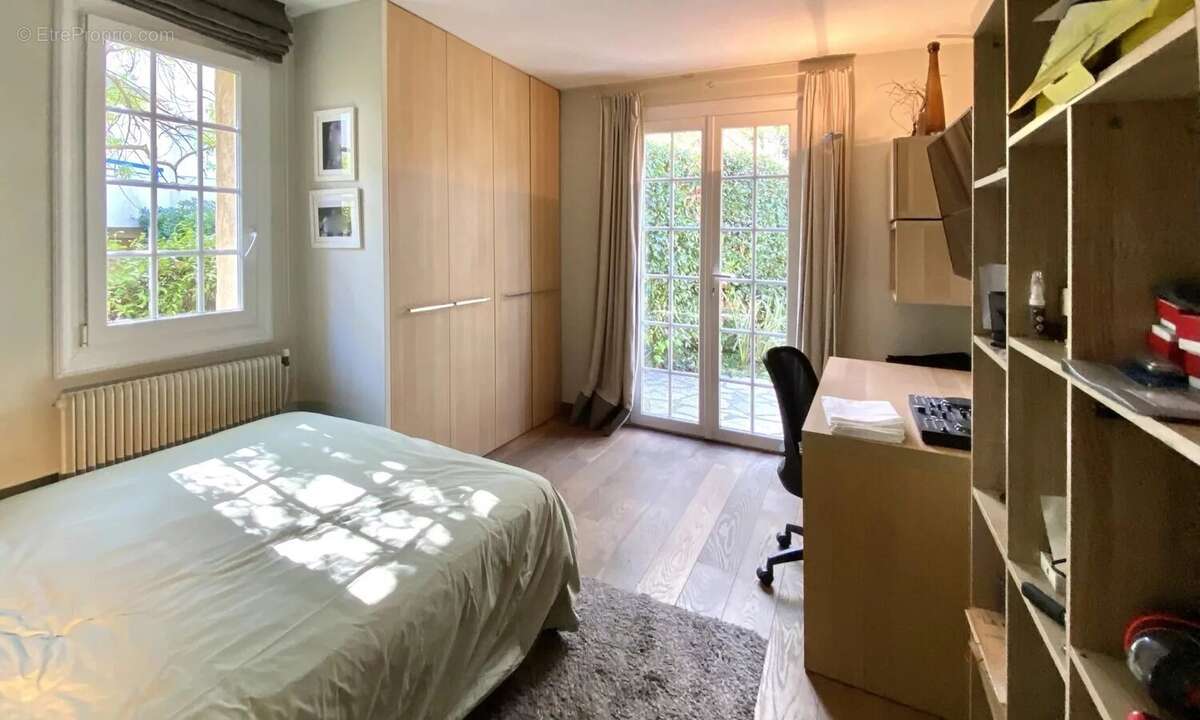 Maison à MANDELIEU-LA-NAPOULE