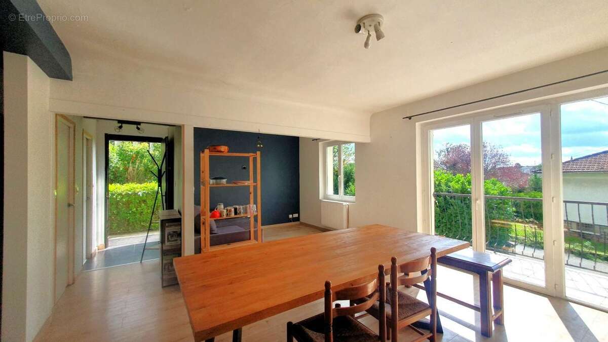 Maison à VILLEFRANCHE-DE-ROUERGUE