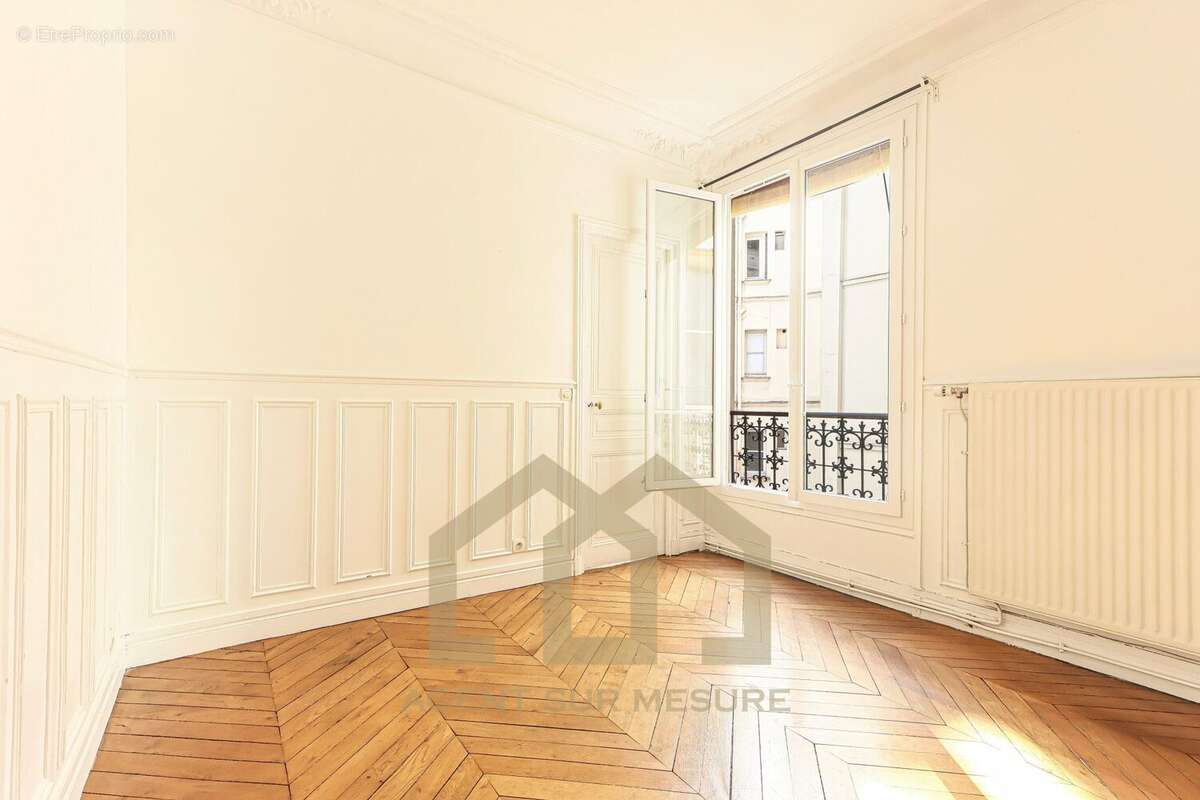 Appartement à PARIS-15E