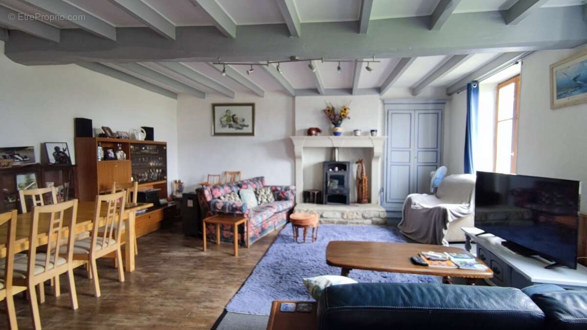 IMG_20250915_124025.jpg - Maison à CHEF-BOUTONNE