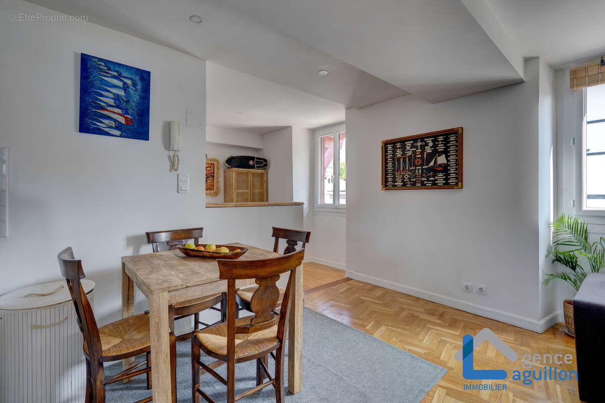 Appartement à URRUGNE