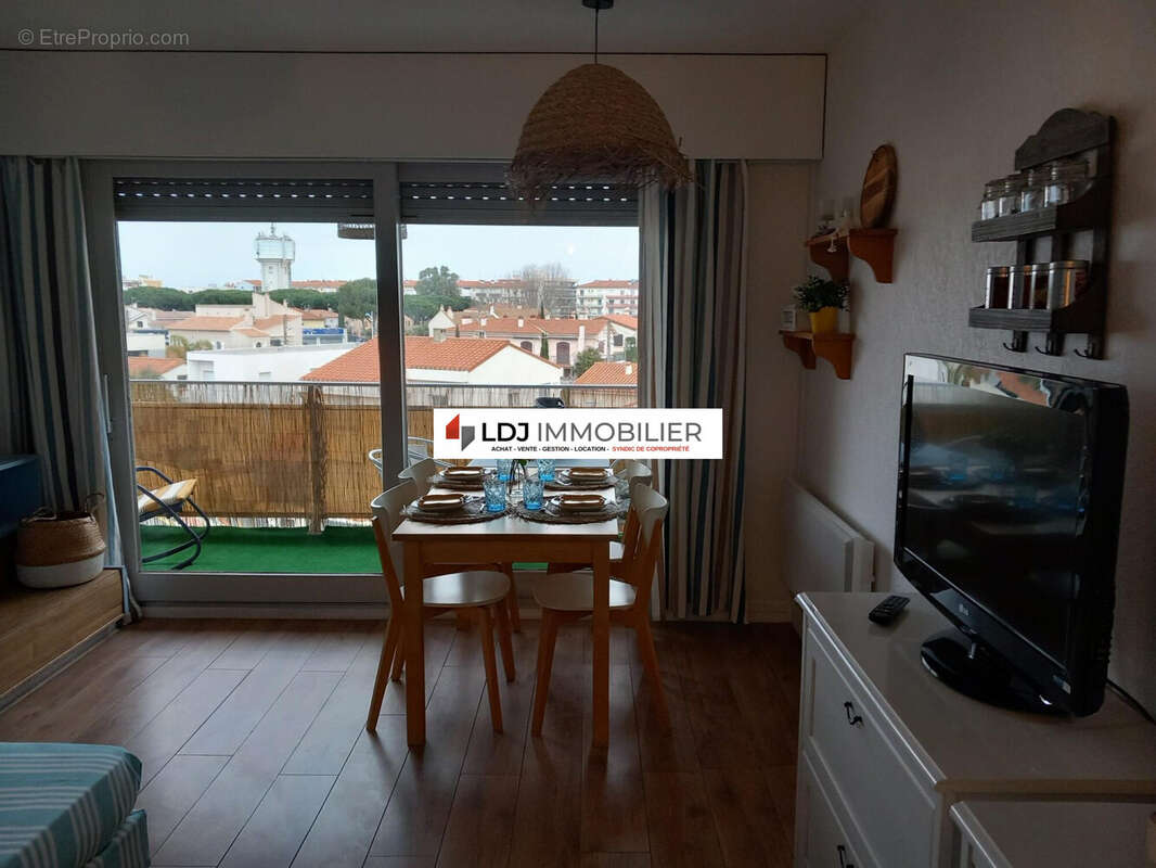 Pièce de vie - Appartement à CANET-EN-ROUSSILLON