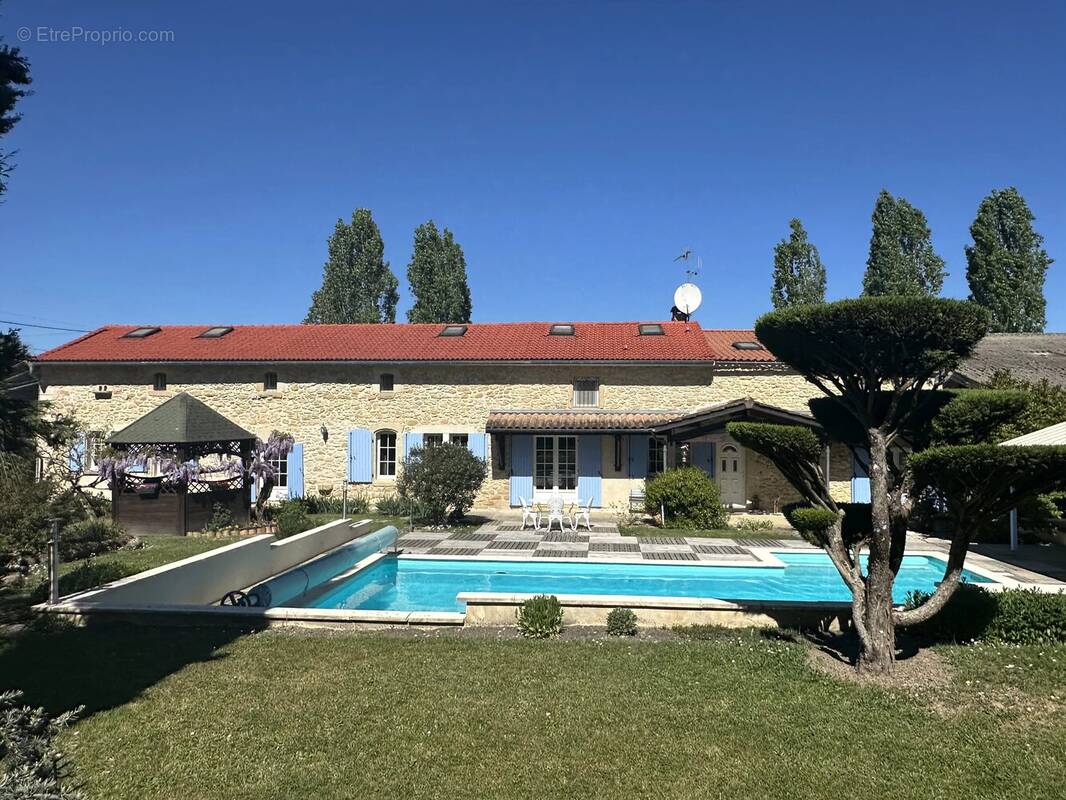 Maison à SAUVETERRE-DE-GUYENNE