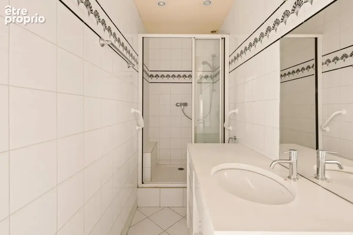Paris 17e – Wagram/Ampère – Appartement familial de réception avec balcon et vues dégagées - photo 17