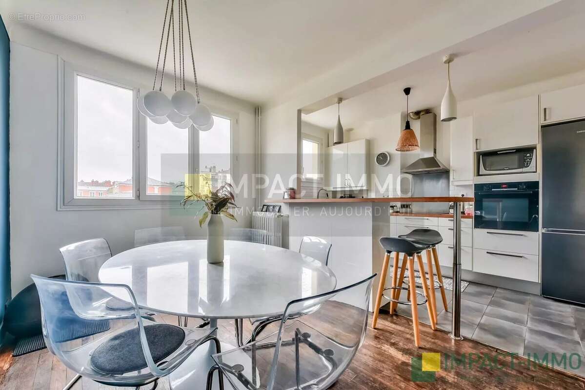 Appartement à SURESNES