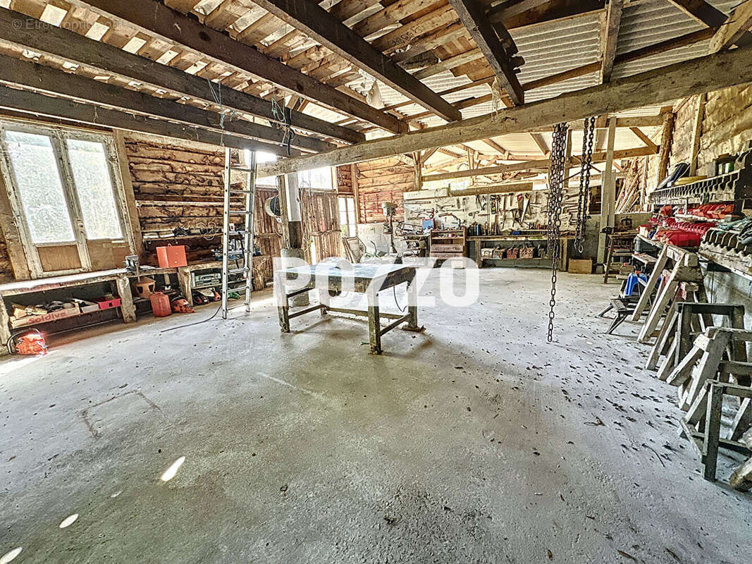 Maison à LE VAL-SAINT-PERE