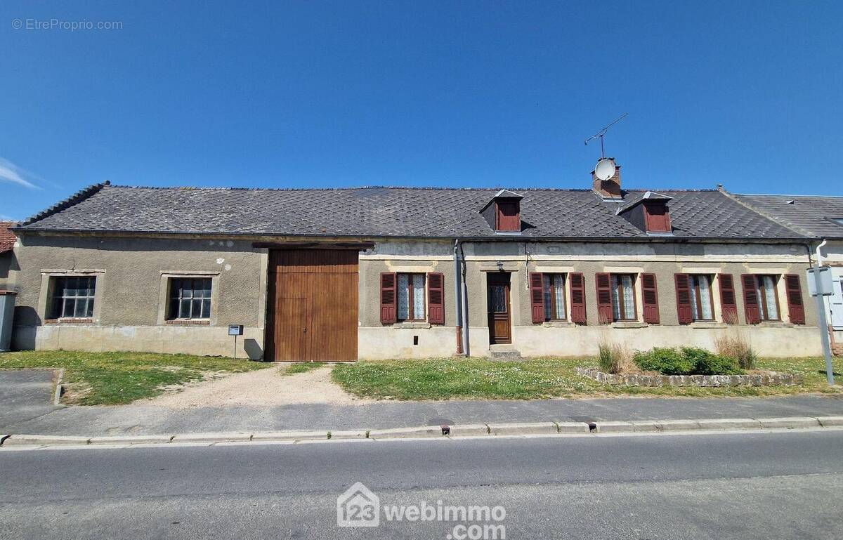 Maison ancienne habitable avec travaux d'une surface habitable de 108 m² - Maison à GIZY