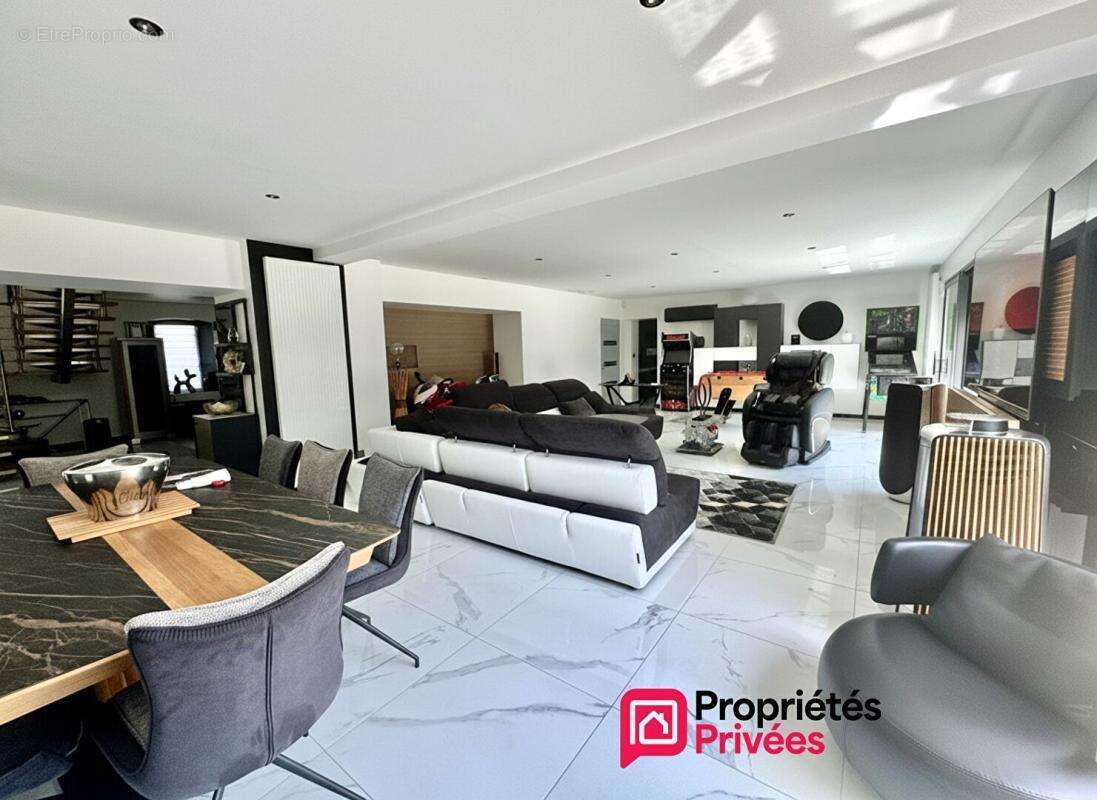 Proprietes privees cote d'opale vous propose : - photo 4