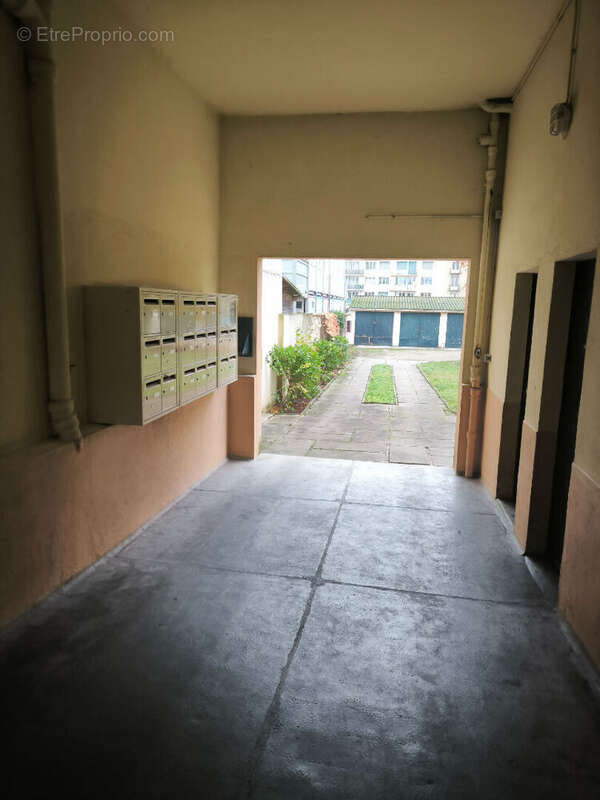 Appartement à SARTROUVILLE