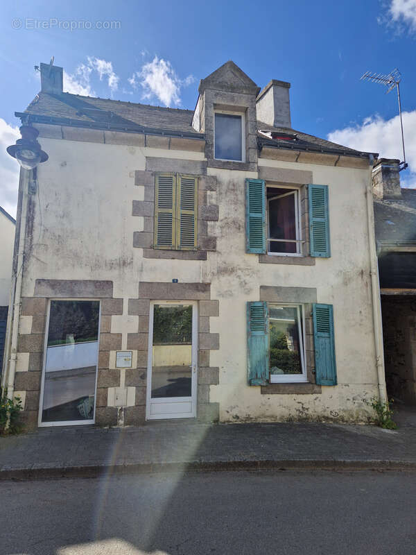 Maison à SAINT-THURIAU