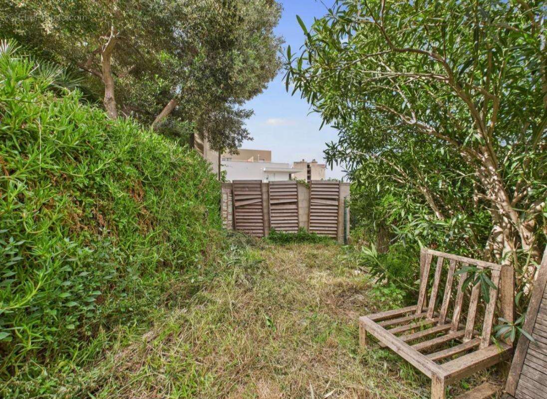 Appartement à MARSEILLE-14E