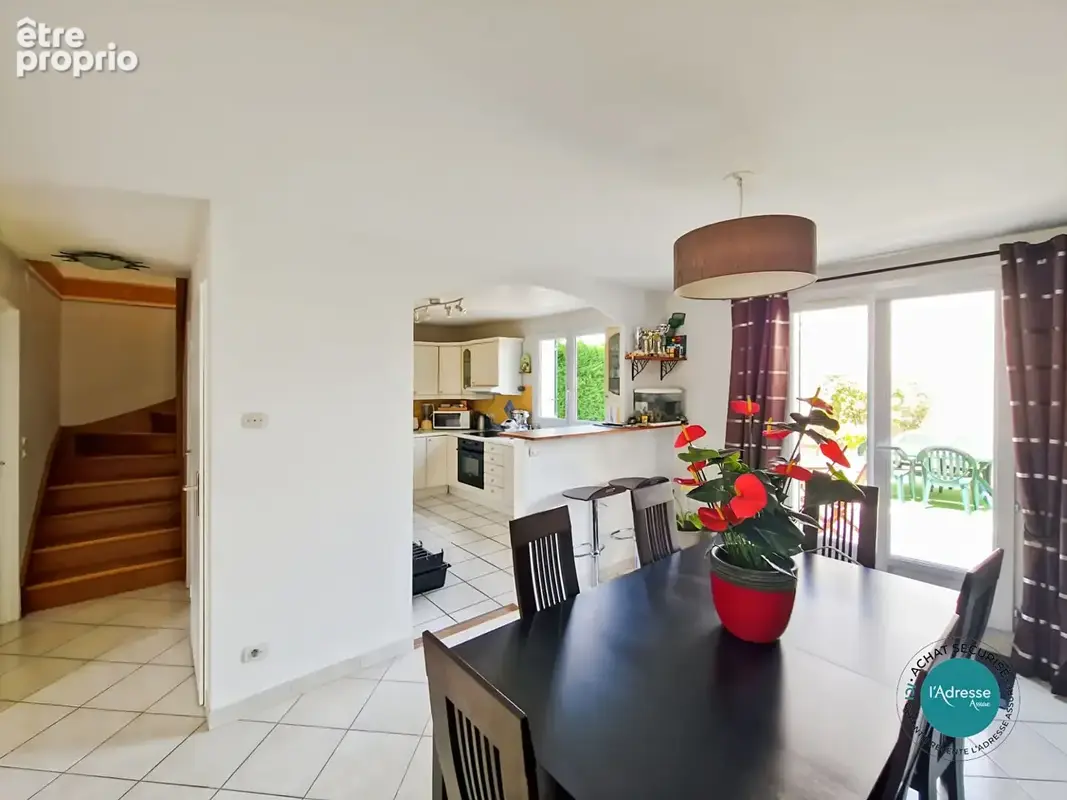 Maison avec jardin et garage - photo 6