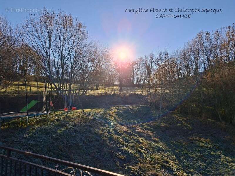 Maison à SAINT-BONNET-PRES-ORCIVAL