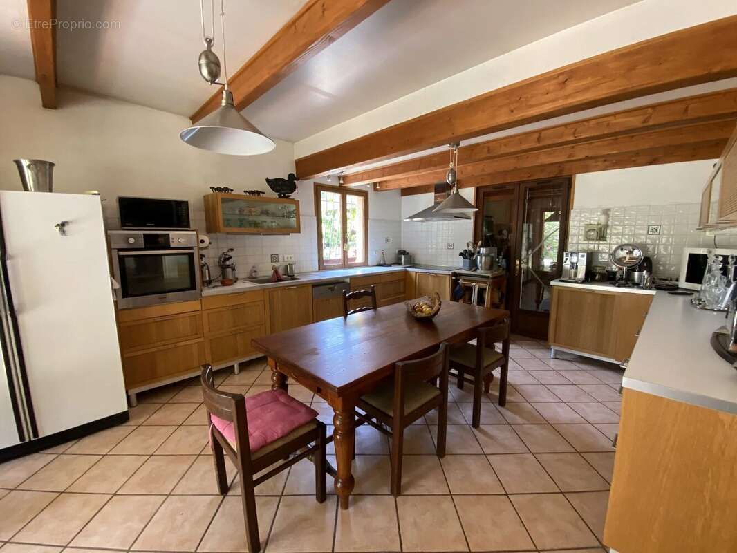 Maison à SAINT-MAXIMIN-LA-SAINTE-BAUME