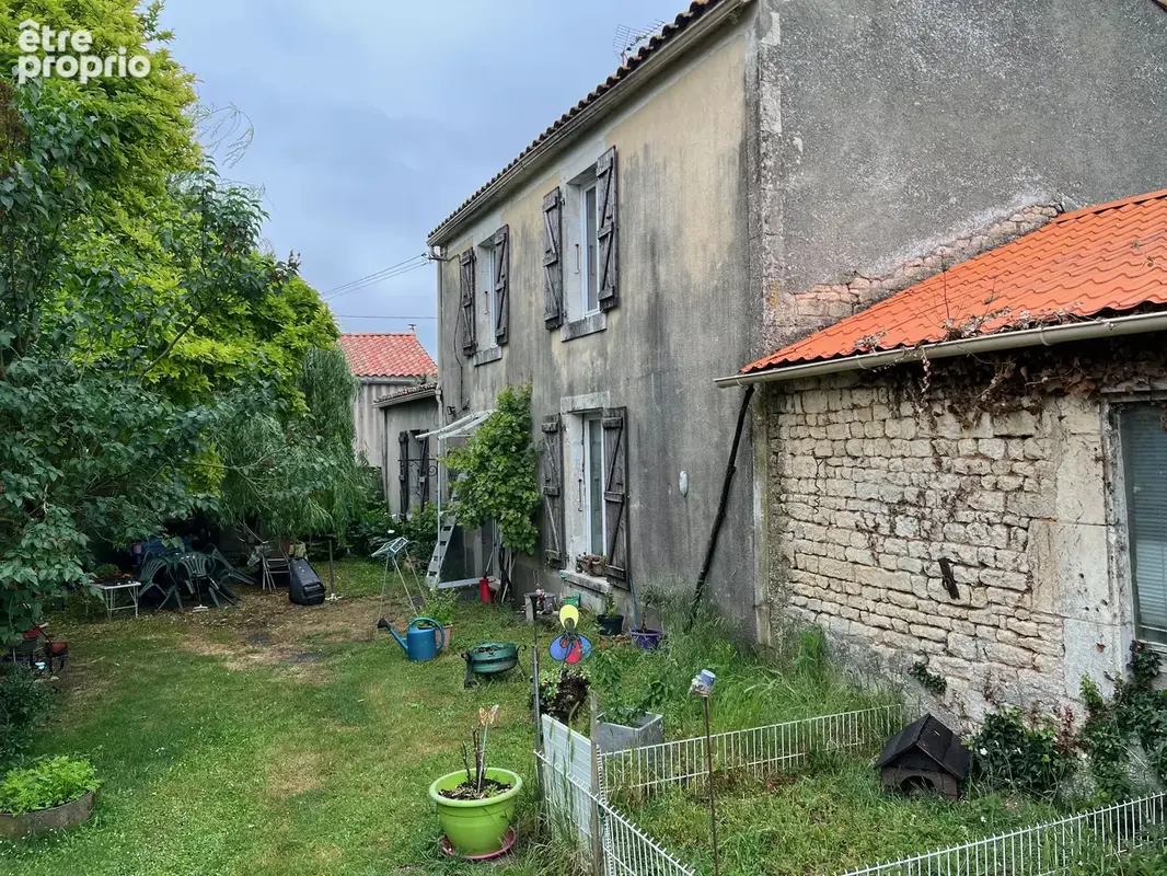 Photo Maison à Saint-Etienne-De-Brillouet au prix de 128 400€