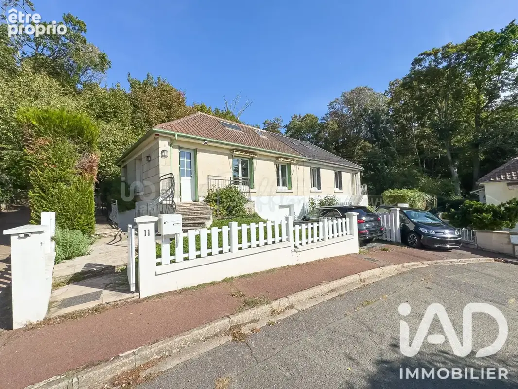 Photo 1 - Maison à L'ETANG-LA-VILLE