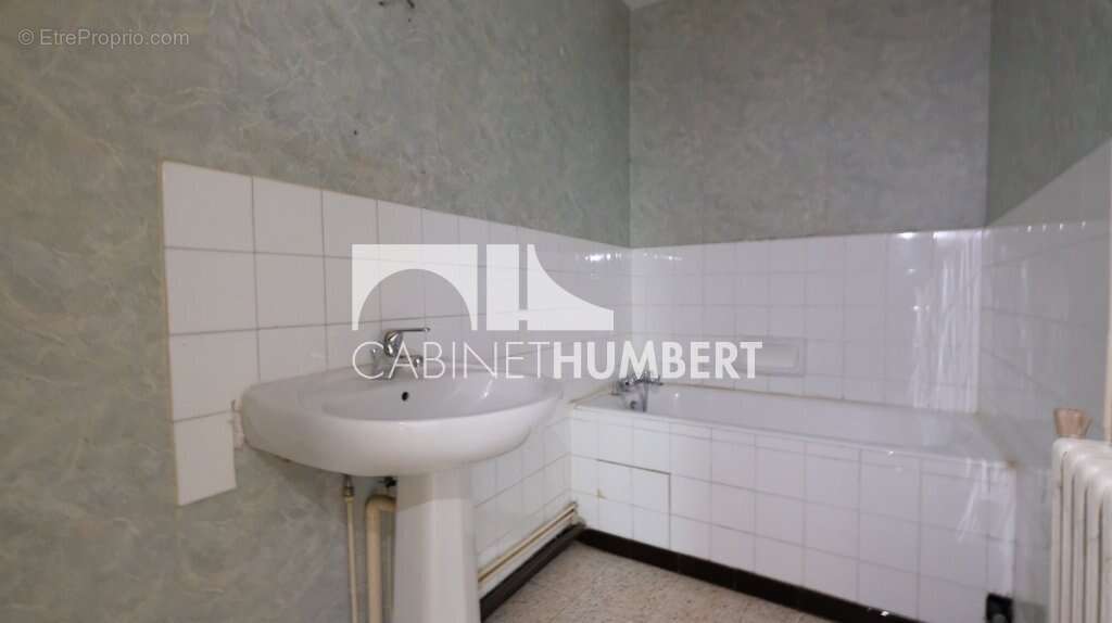 Appartement à SAINT-ETIENNE