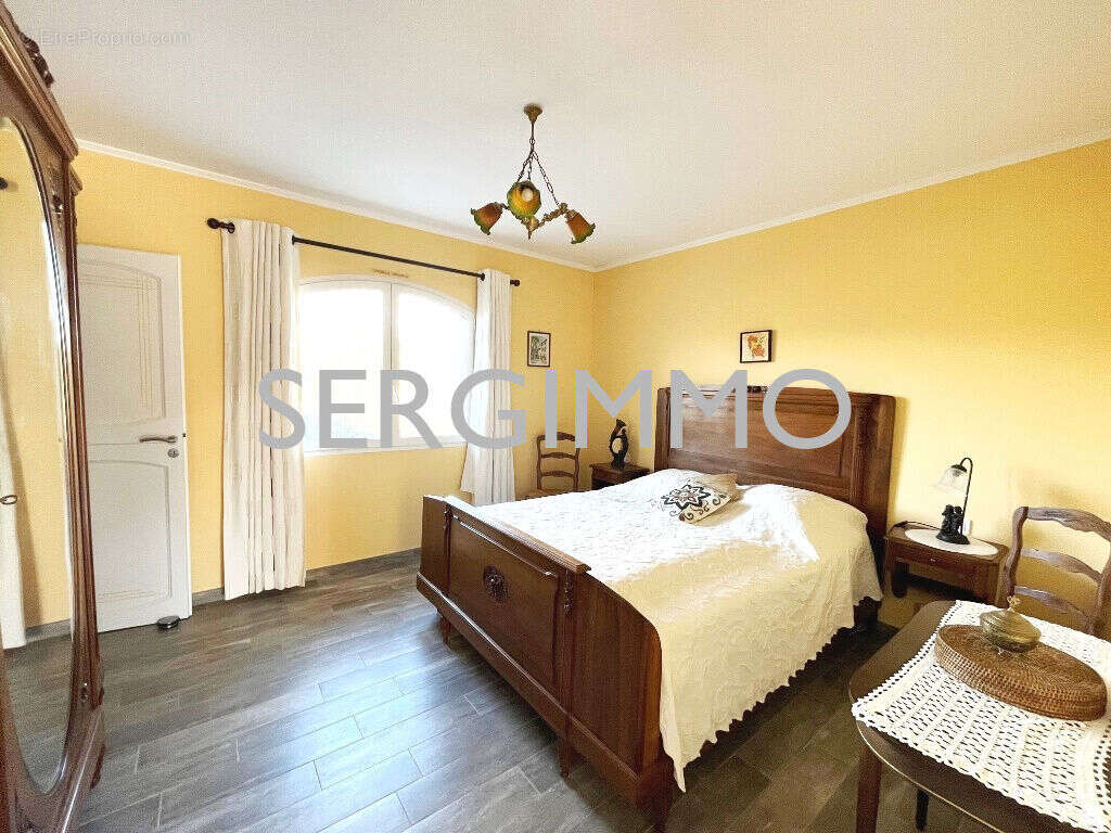 Maison à MONTAUROUX