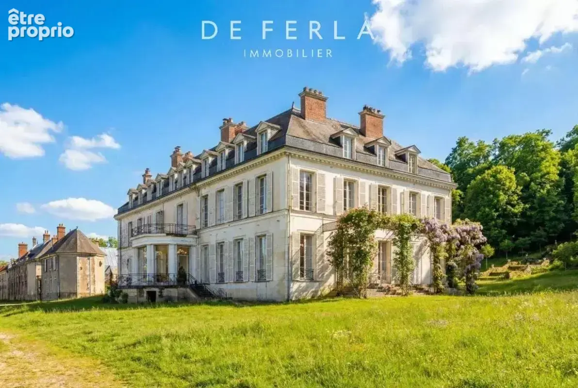 Château d'exception - Proximité de Fontainebleau - 1200 m² - photo 2