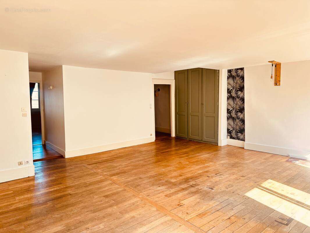 Besancon boucle, a proximite de la place st pierre, appartement de type 6 de 145 m2 - photo 9