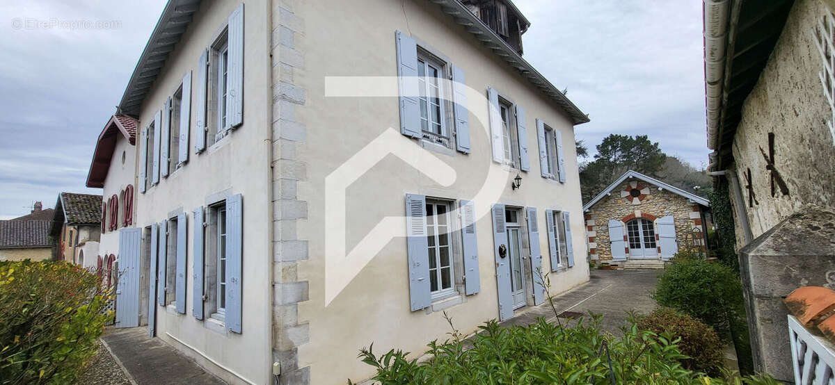 Maison à PEYREHORADE