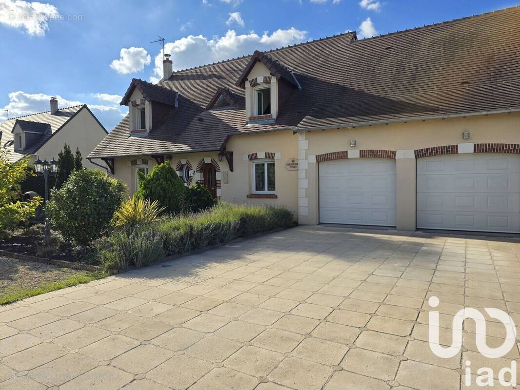 Photo 1 - Maison à VINEUIL