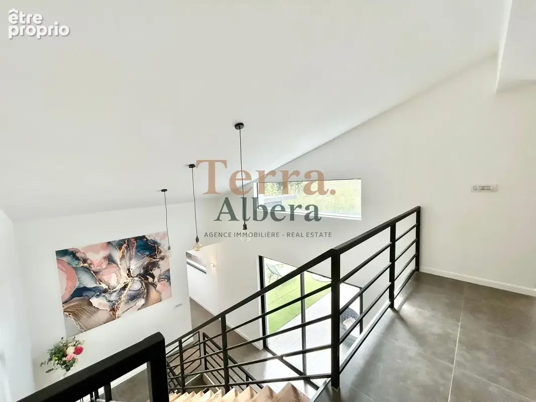 Villa Contemporaine avec piscine, studio indépendant, et grand garage atelier - photo 25