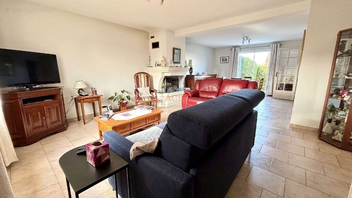 Maison à MARLY-LA-VILLE