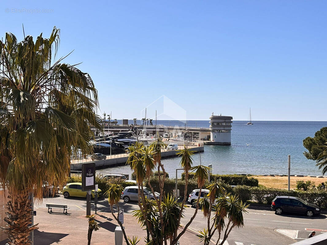 Appartement à FREJUS