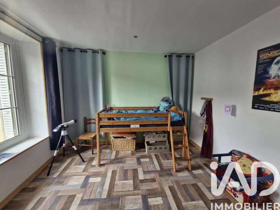 Photo 8 - Maison à ROMILLY-SUR-SEINE