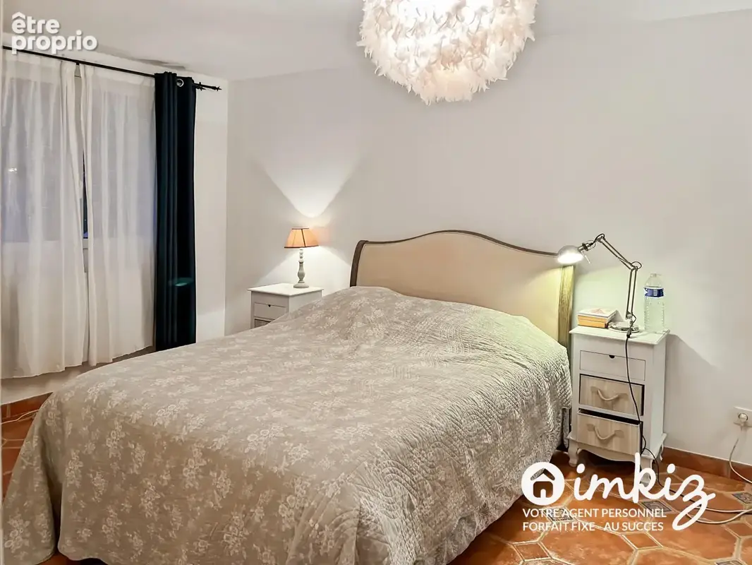 Maison de 228 m2 + dépendances  de 28  m2 - photo 17