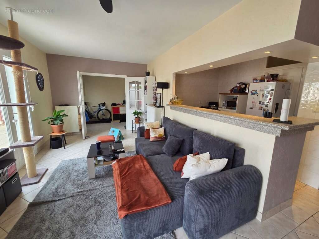 Appartement 180 m² à Le Creusot  - photo 7