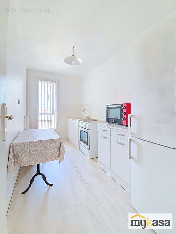 Appartement à PORT-DE-BOUC