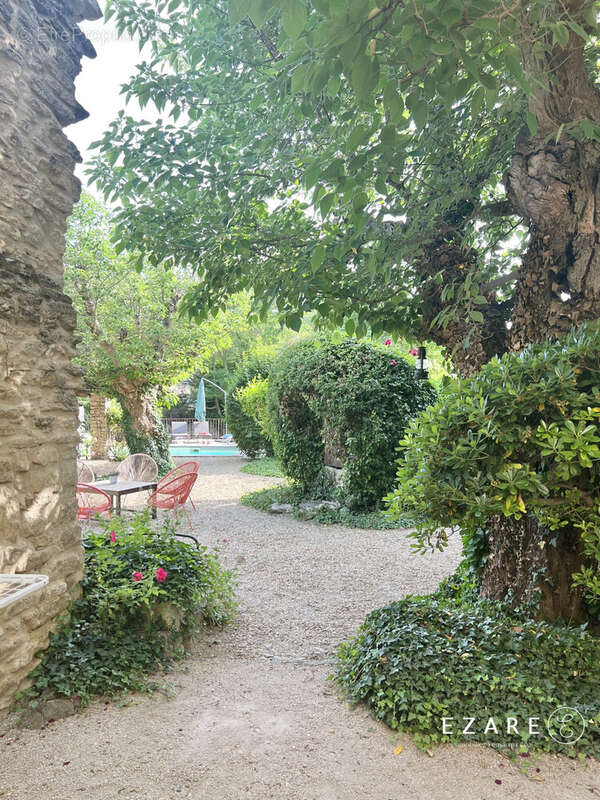 Maison à GORDES