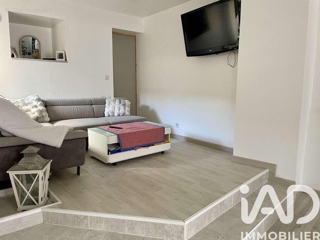 Photo 3 - Maison à LA NEUVILLE-ROY