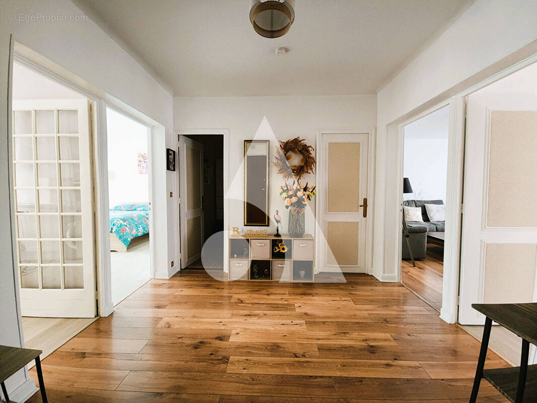 Appartement à MONTCEAU-LES-MINES