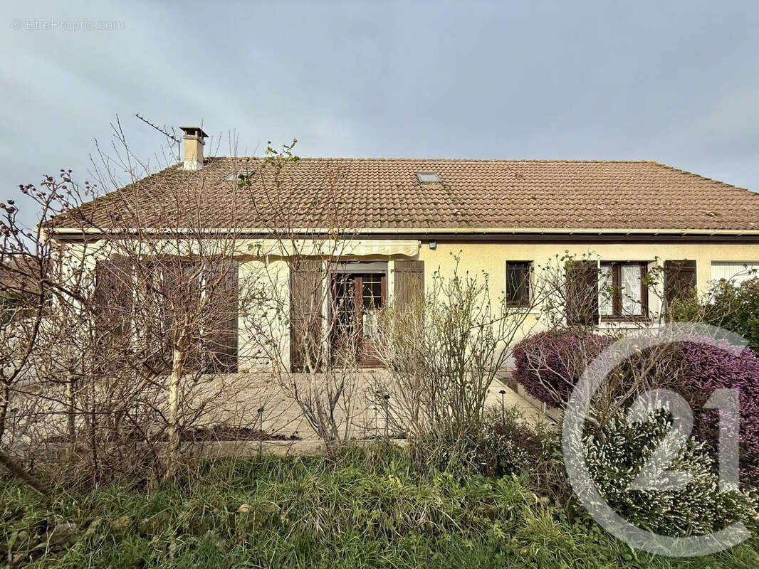 Maison à MONTBEUGNY