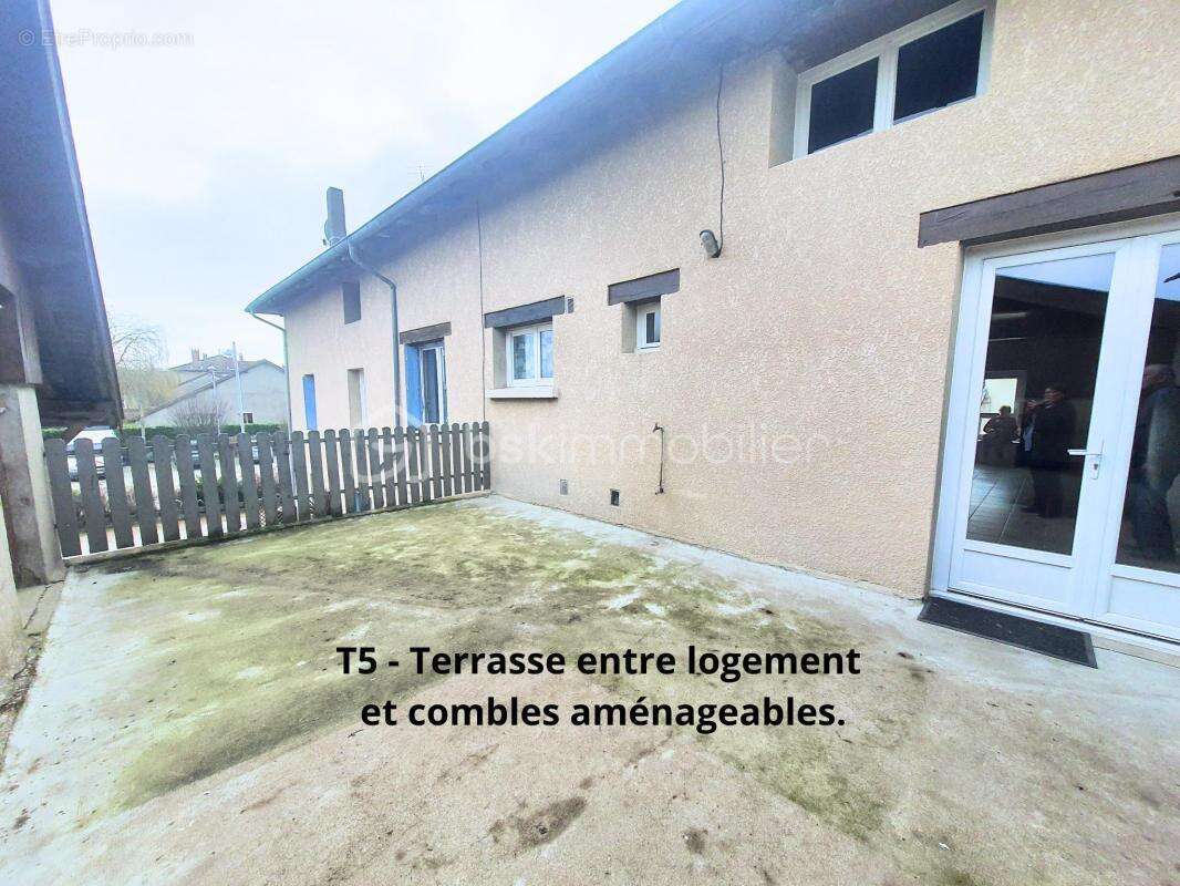 Appartement à CHATILLON-SUR-CHALARONNE