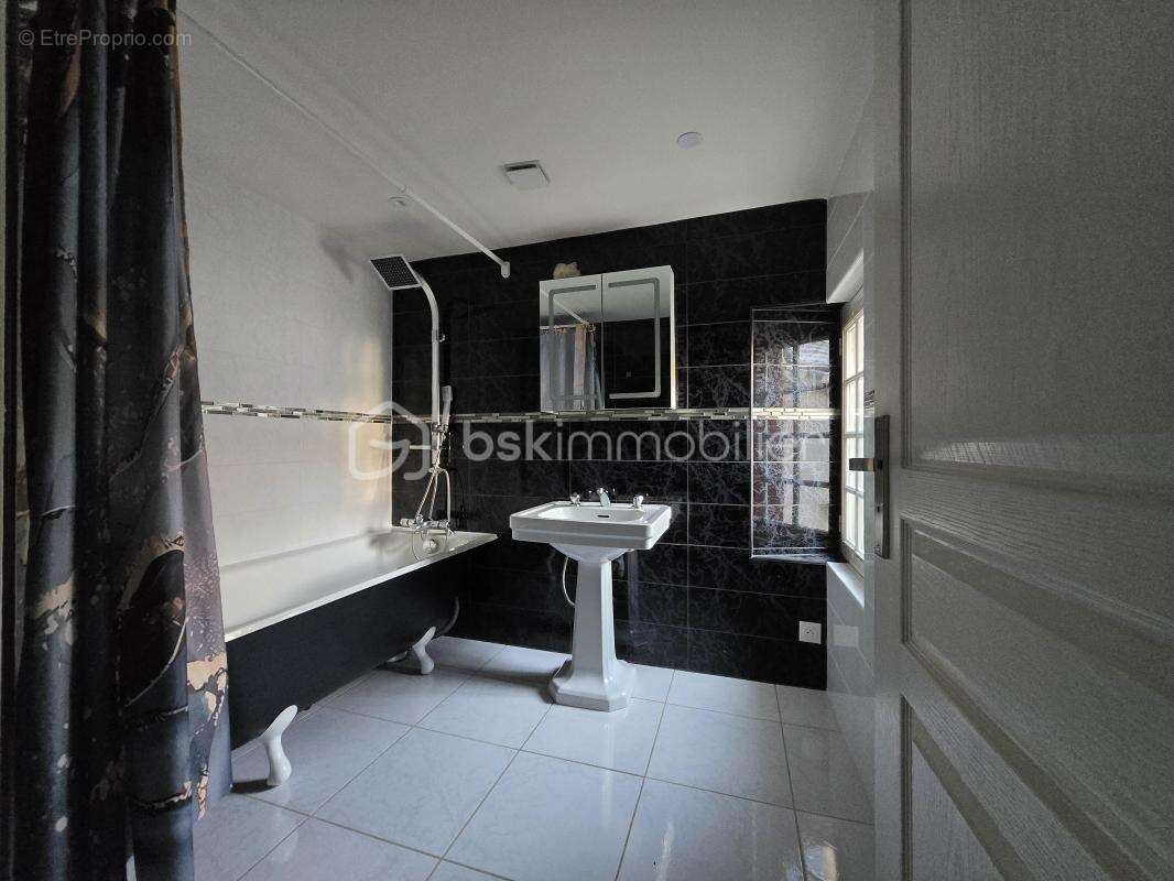 Maison à BRAY-SUR-SEINE