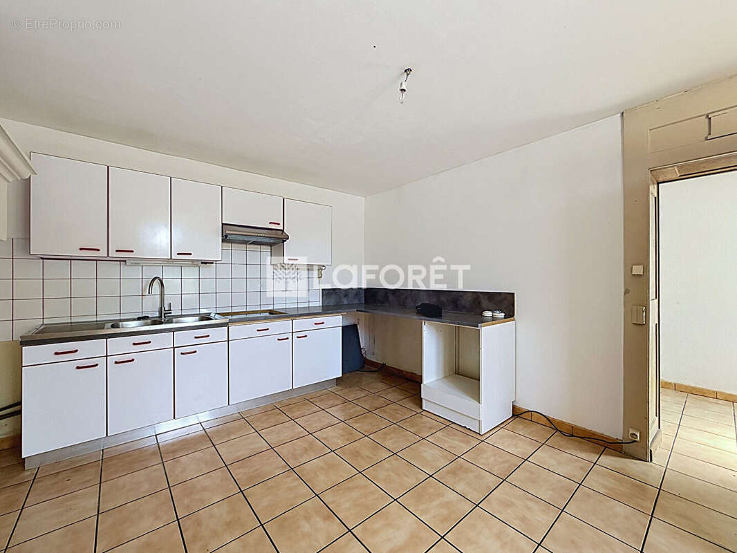 Maison Rouvres-la-chetive 4 pièce(s) 135.37 m2 - photo 5
