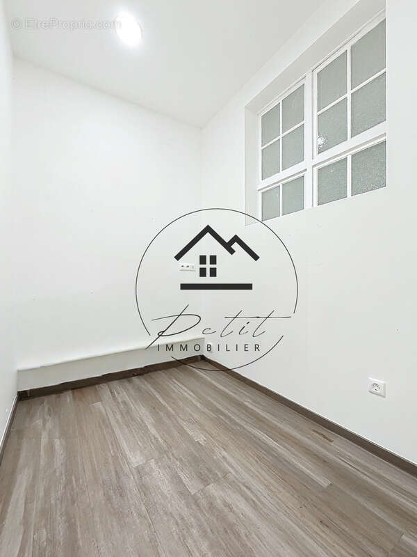 Commerce à CHANTILLY