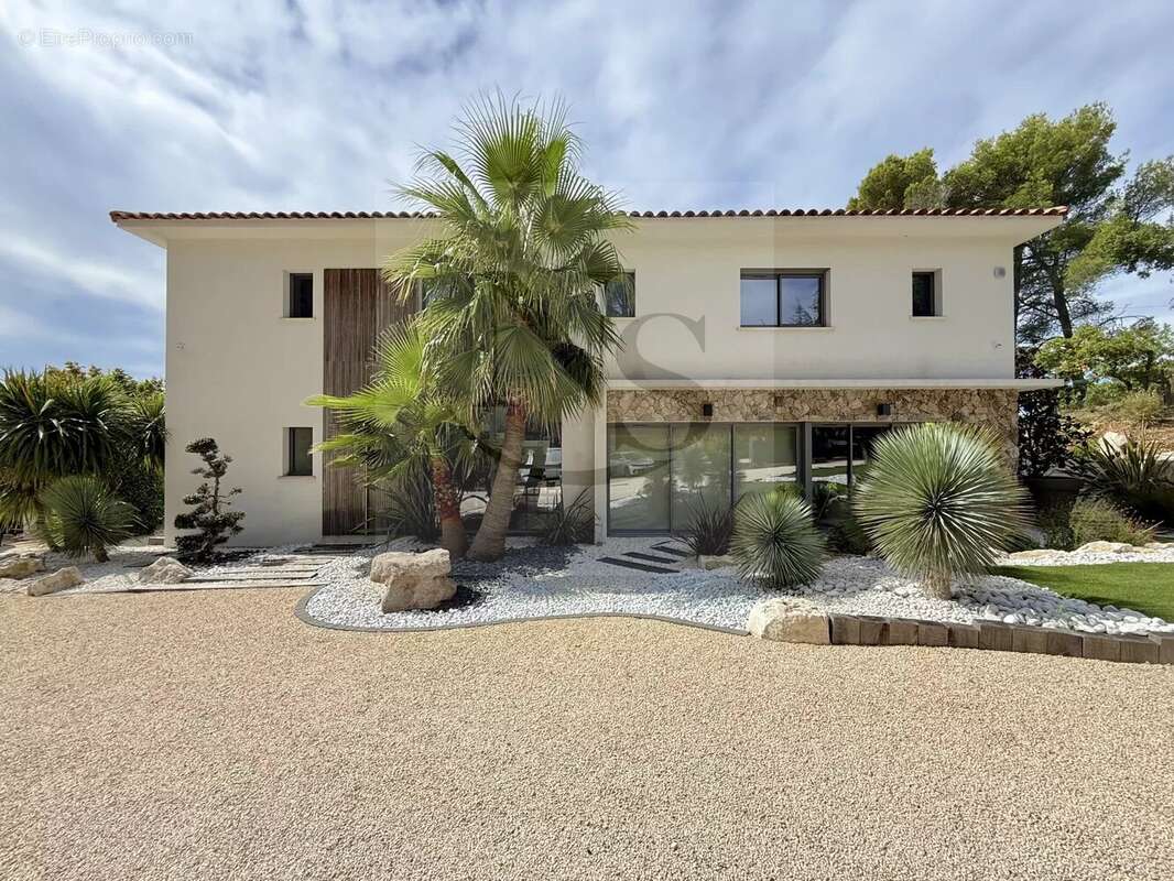 Maison à AIX-EN-PROVENCE