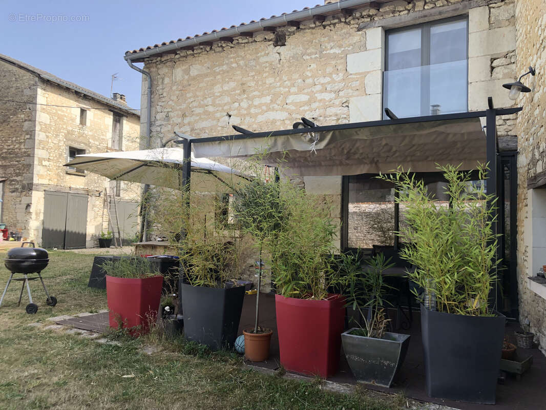 Maison à MIREBEAU