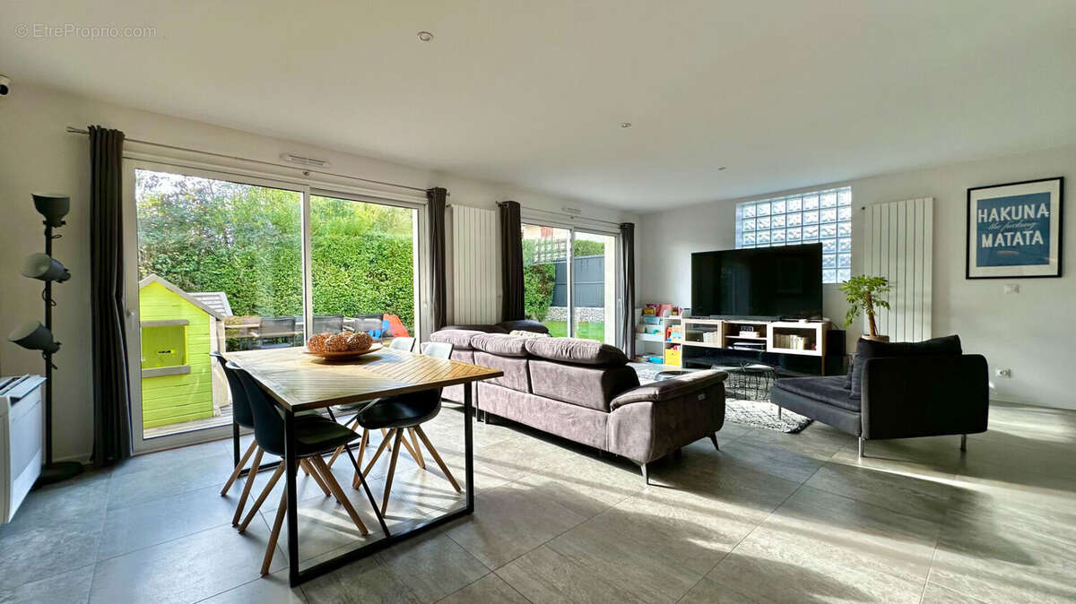 Maison à EPINAY-SUR-ORGE