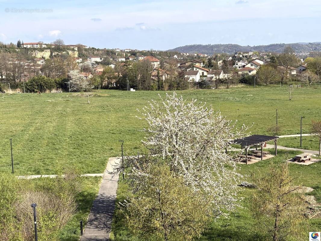 Appartement à L'ISLE-D'ABEAU