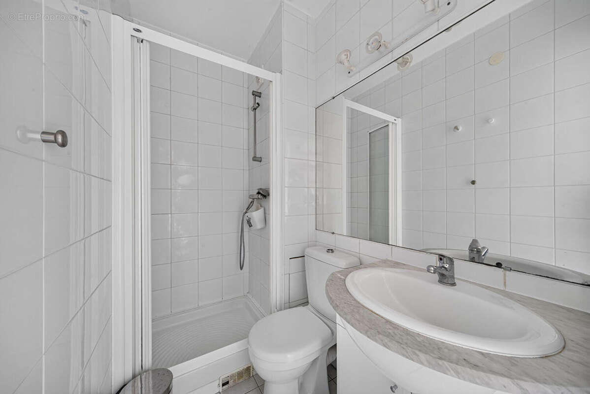 Appartement à PARIS-20E