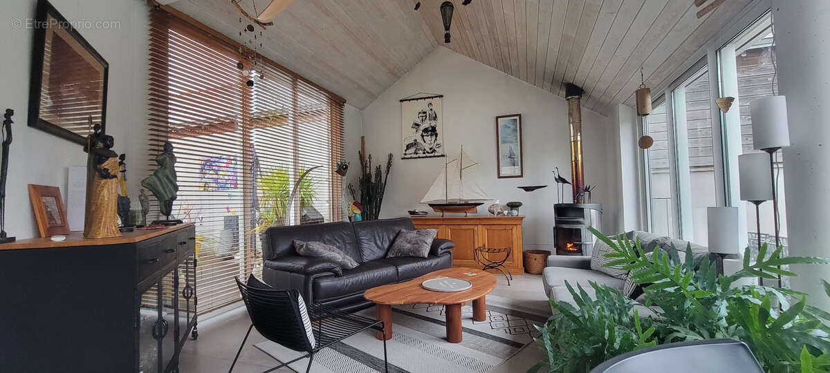 Maison à BRISSAC-QUINCE